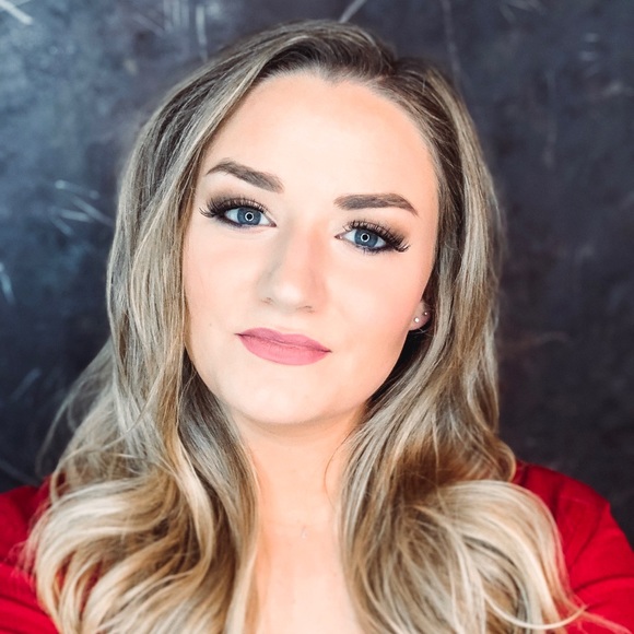 Meet your Posher, Lauren - Picture 1 of 1